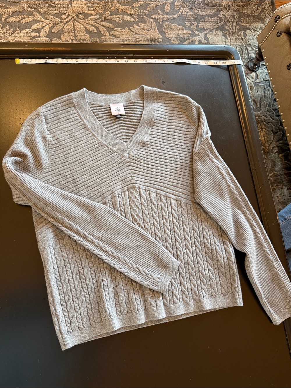 Cabi no doubt sweater Cozy Light Gray V-Neck Cable Knit Sweater